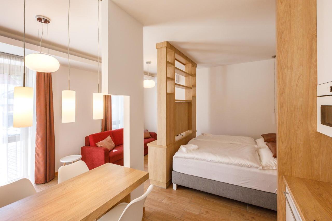 La Bella Centrum Apartmanok Piros/Sarga Hévíz Buitenkant foto