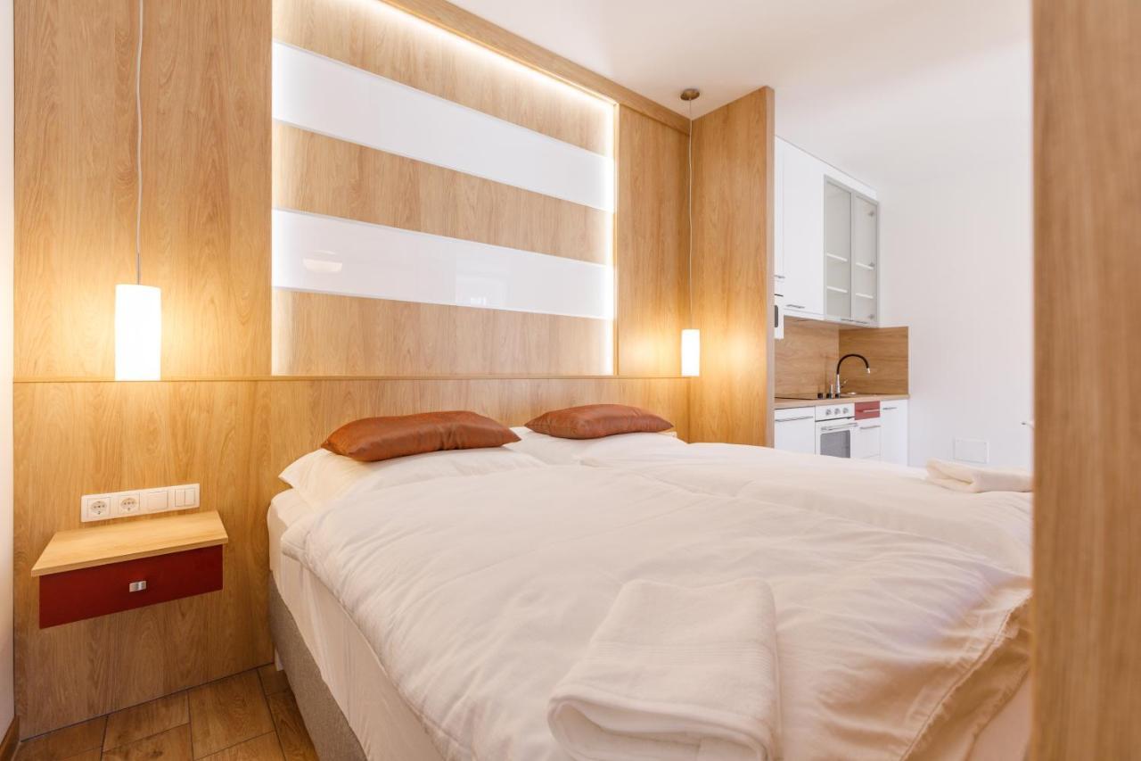 La Bella Centrum Apartmanok Piros/Sarga Hévíz Buitenkant foto