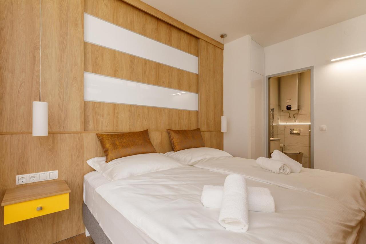 La Bella Centrum Apartmanok Piros/Sarga Hévíz Buitenkant foto