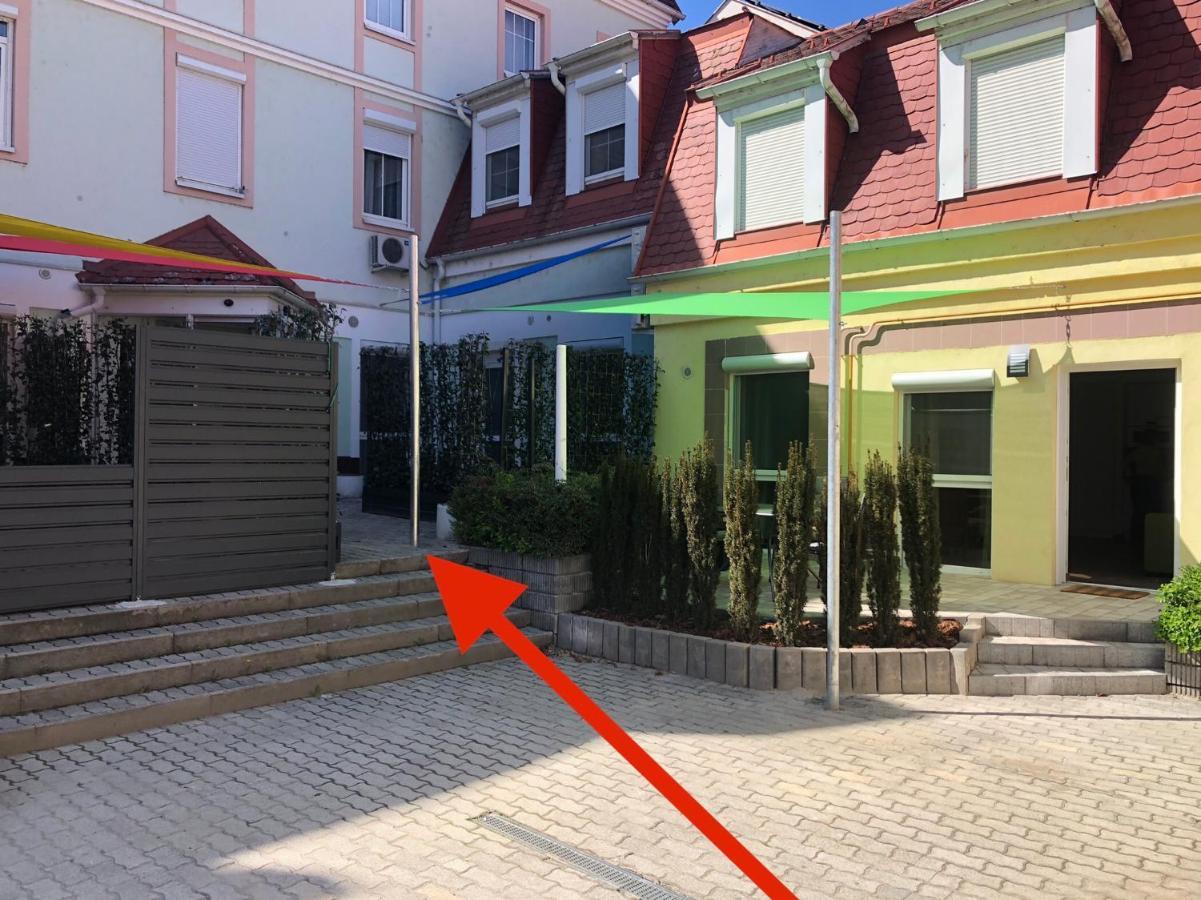 La Bella Centrum Apartmanok Piros/Sarga Hévíz Buitenkant foto
