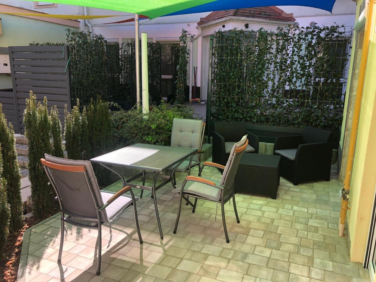 La Bella Centrum Apartmanok Piros/Sarga Hévíz Buitenkant foto